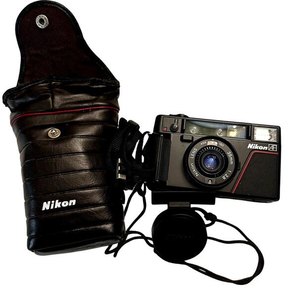 Nikon L35AF Pikaichi 35mm Point and Shoot Film Camera with Strap and Case - Picture 8 of 8